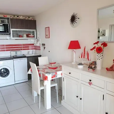 Savanna I Joli T2 Vue Piscine Cap D'agde * アグド